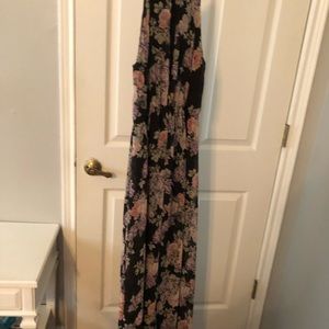 Halter Neck Maxi Dress